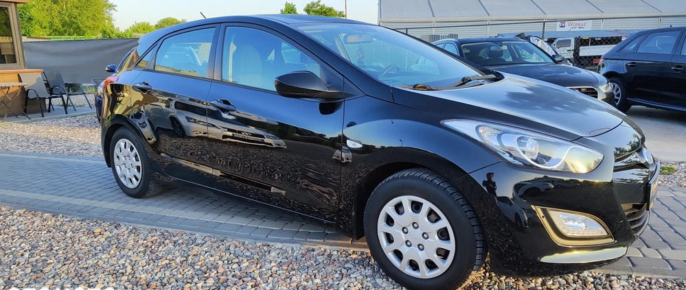 Hyundai I30 cena 30900 przebieg: 168200, rok produkcji 2012 z Giżycko małe 137